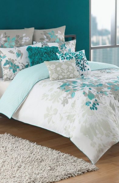 Best Spring Home Colors | Teal, Sky Blue, Turquoise | Hogan Homes - Texas Home Builders